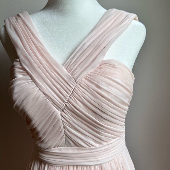 ALFRED SUNG Blush Pink Maxi Chiffon Sleeveless Halter Gown Size 6, Fit is Size 2 - Picture 4 of 8